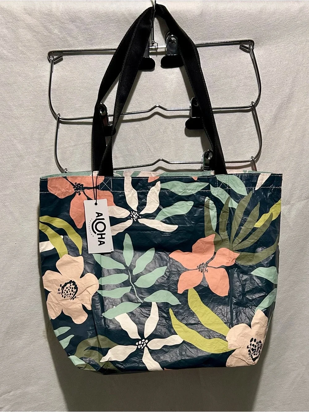 Aloha Collection Reversible Tote Flora Eve NWT Splash Proof Floral Beach Bag